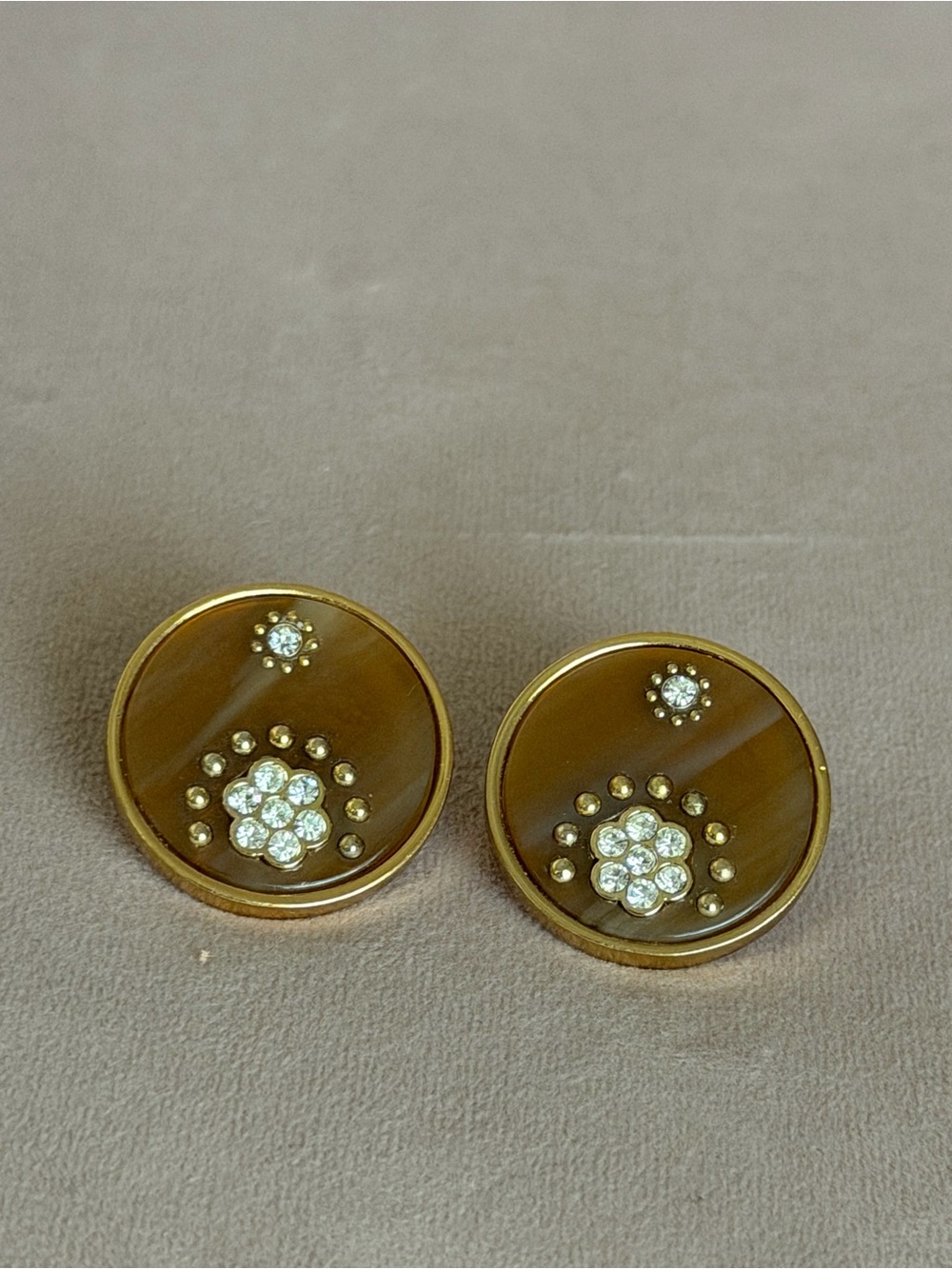 kate spade gold-tone brown round crystal stud earrings - Picture 4 of 11